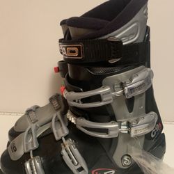 Head Ski Boots. Size 30