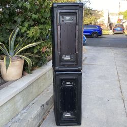 MACKIE SR-1521z SPEAKERS 