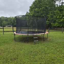 Trampoline 
