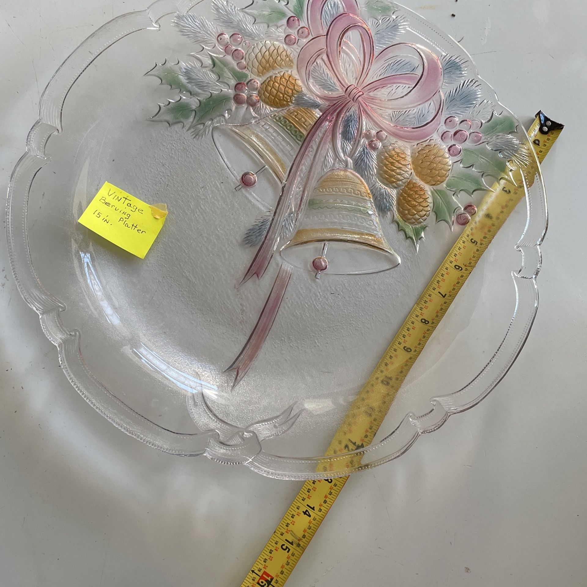 Beruing Collectors Xmas Charger Vintage