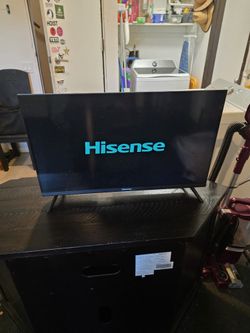 32” Hisense Smart TV – Works Great