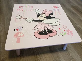 Disney Minnie Mouse Table