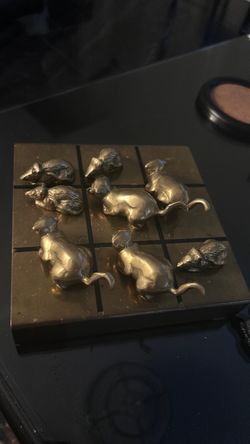 CAT AND MOUSE TIC TAC TOE