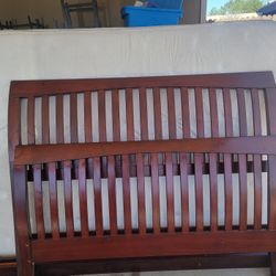 Queen-Sized Bed Set Includes Headboard, Footboard, Side Rails& Slats, Mattress And Boxed-Springs