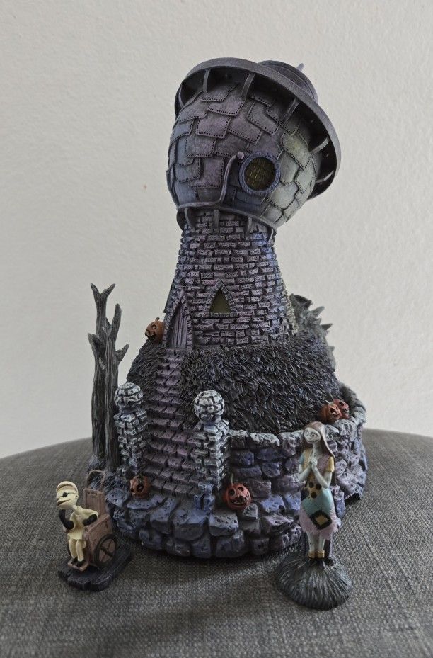 Disney The Nightmare Before Christmas Dr. Finklestein Laboratory Hawthorne Village & Sally Figures NBC