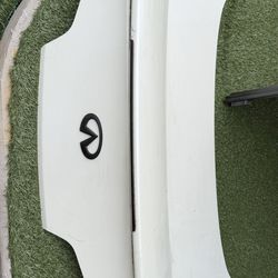 03 Infiniti G35 Coupe Ivory Pearl OEM Trunk with Spoiler