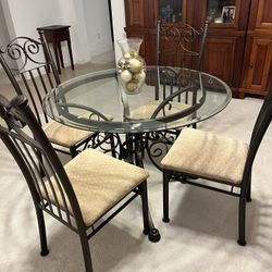 Round Glass Top Table 4 Chairs