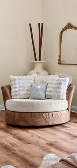 Circle swivel chair