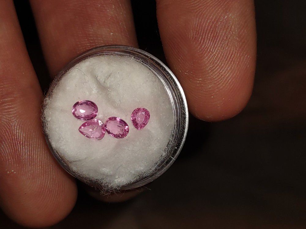 pink sapphire 