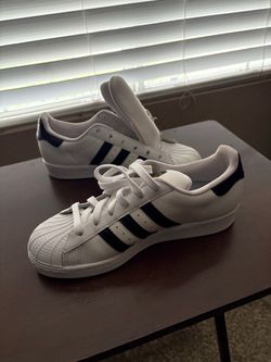 Adidas superstars