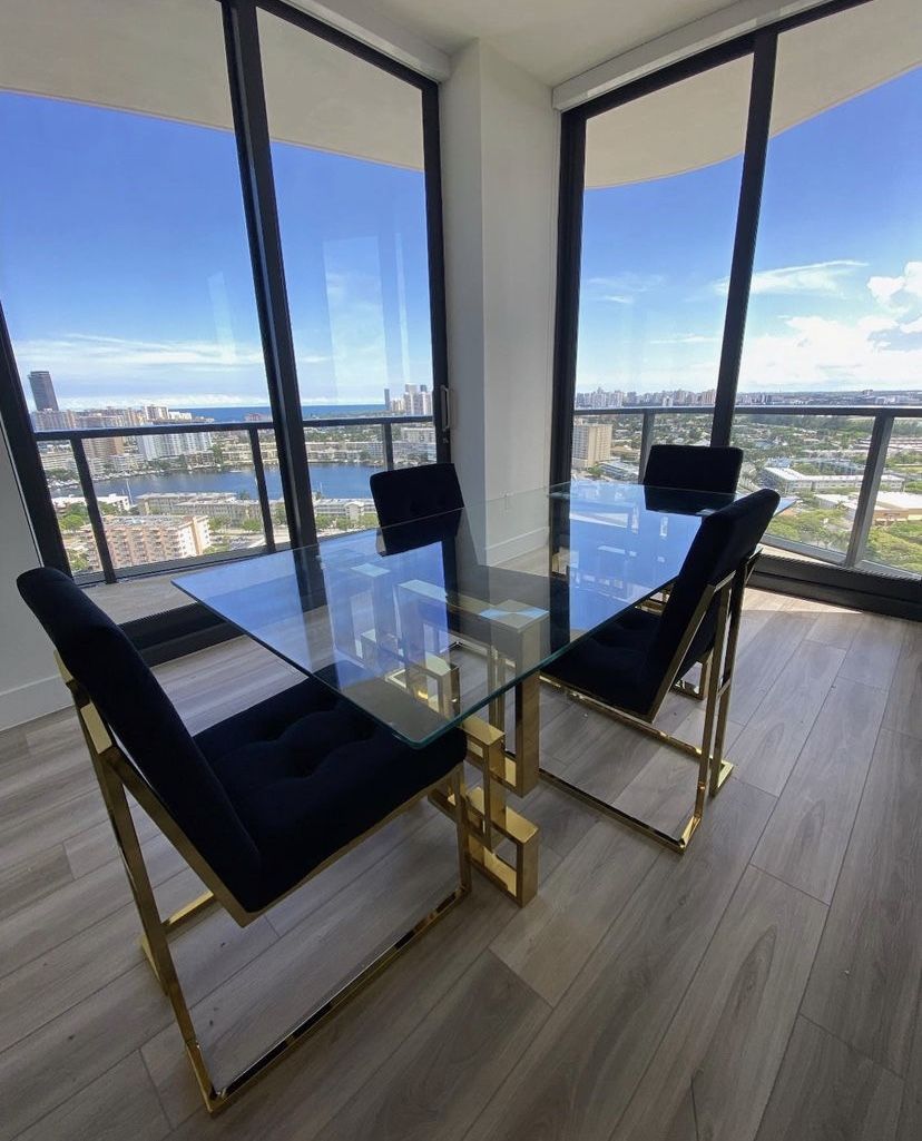 New Dining Table Set 71x36