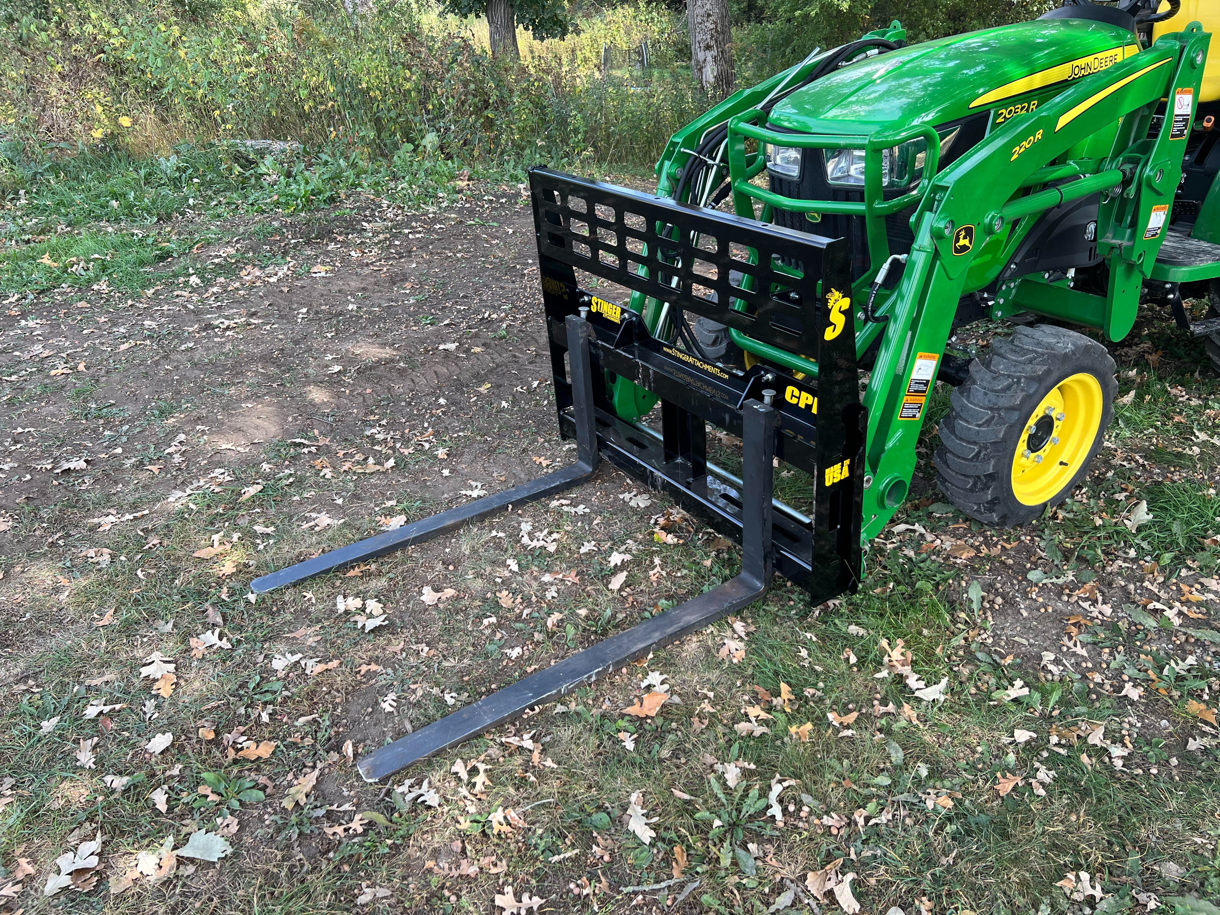 Stinger Attachments Compact Tractor Pallet Forks (CPF-48)