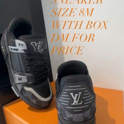 BRAND NEW LV TRAINER SNEAKER 