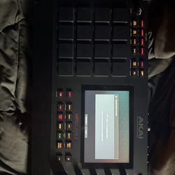 Akai mpc live 2 and MSI PC Intel i5 10th Gen 16GB RAM 512GB SSD Nvidia GTX + Games/Xbox Controller..