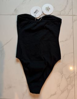 Princess Polly - Black- Body Suit - Size 6 - New With Tags