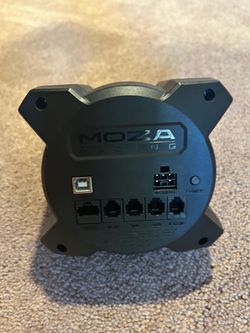 Moza R3 wheel base