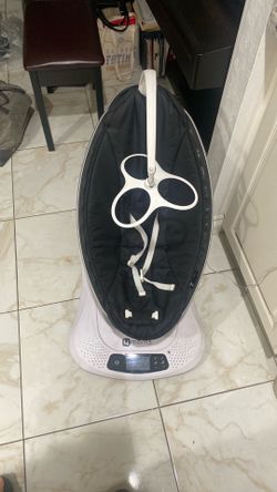 4moms mamaRoo 4 Baby Swing | Bluetooth Baby Rocker Motions