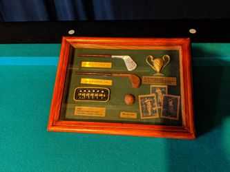 Golf shadow box