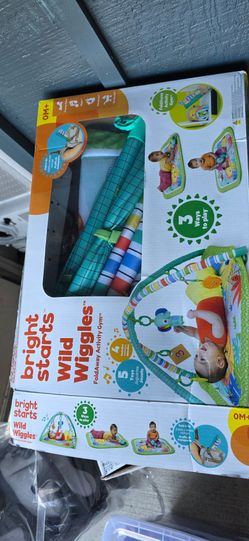 Foldaway activity gym