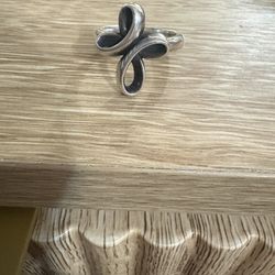 James Avery Ribbon Cross Ring Size 5.5