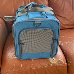 pet carrier 