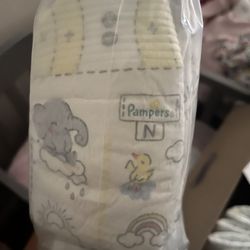 New Born Pampers Diapers