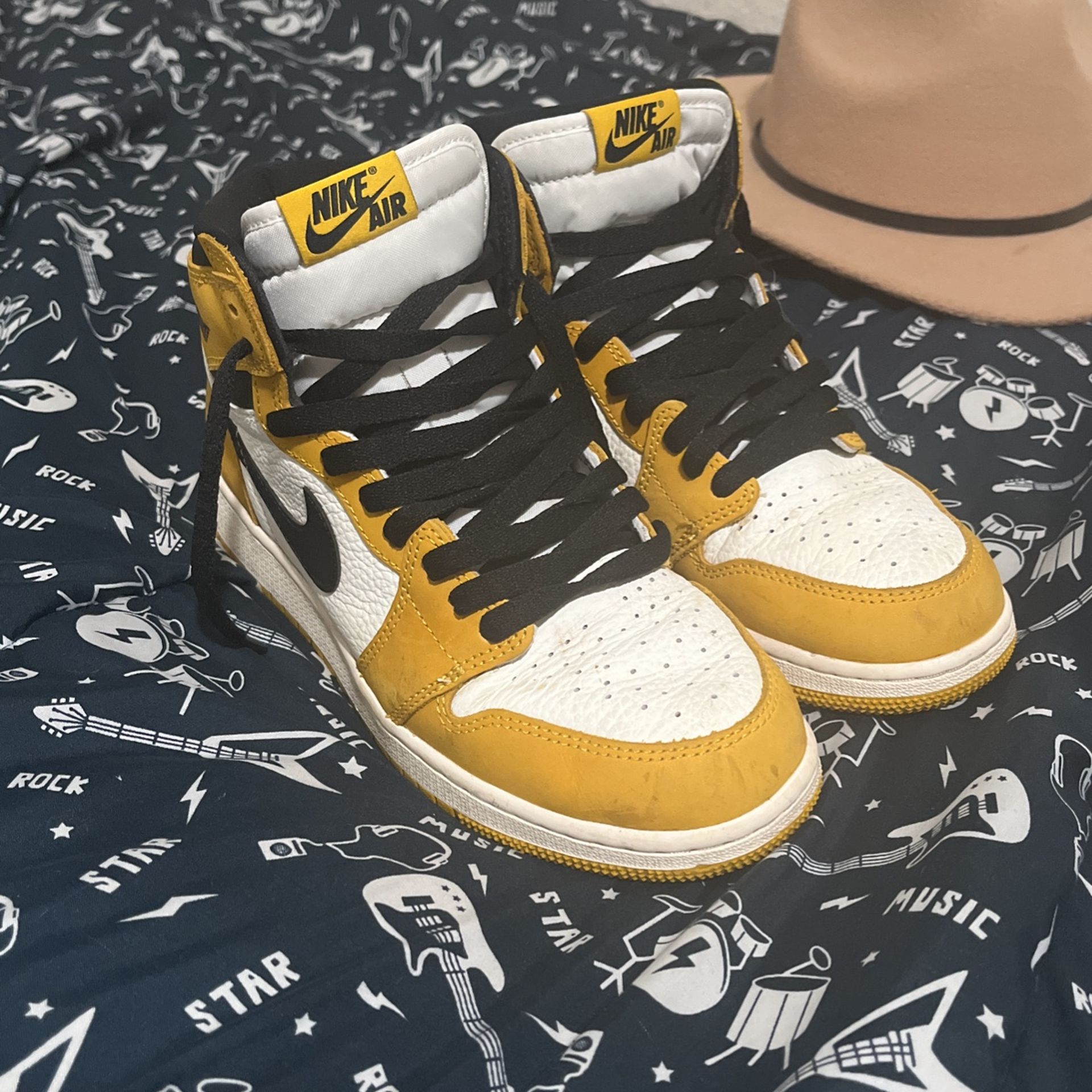Bumblebee Color Scheme Air Jordan Retro Size 7 Y