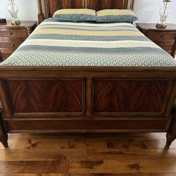 Queen Bed frame And Foot Board 