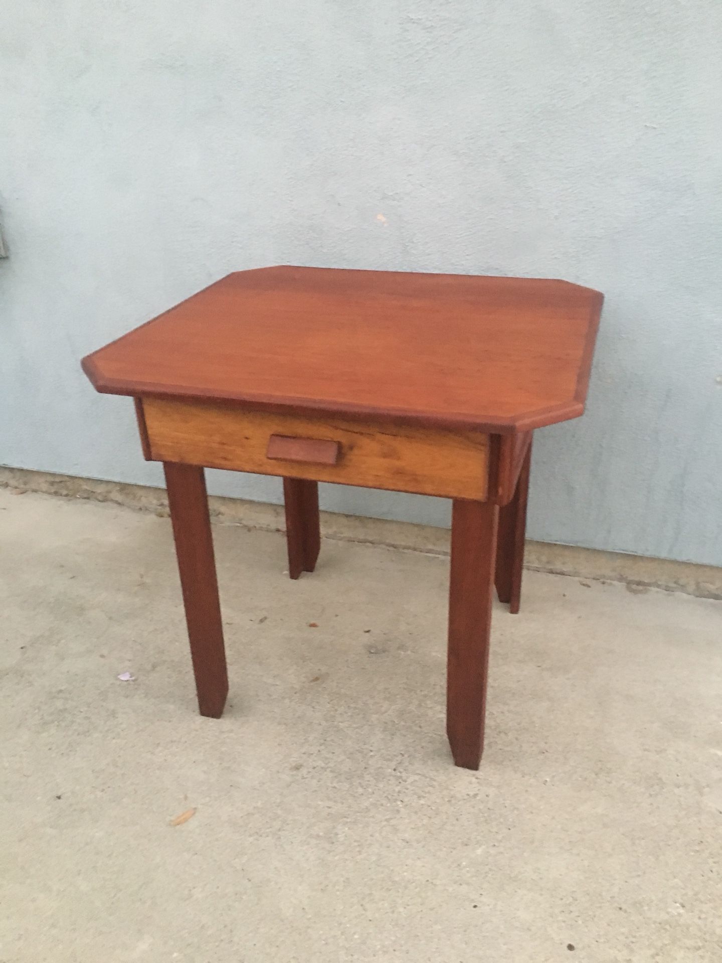 Small kitchen/dining table w/Drawer