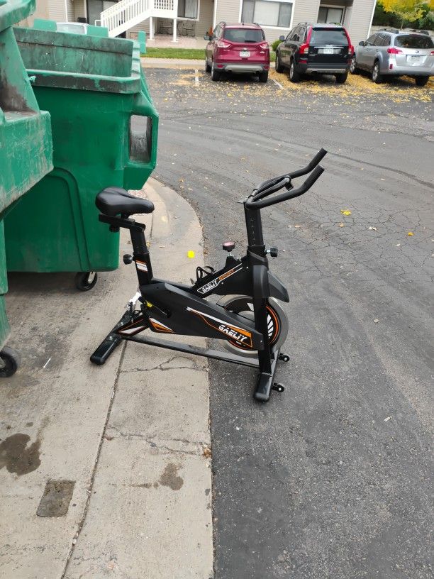 Gaeliy Sports Exercise Bike
