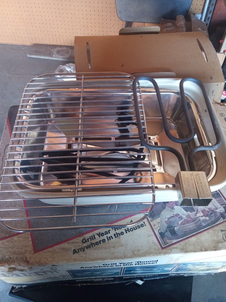 Contemporary Electric Indoor Grill