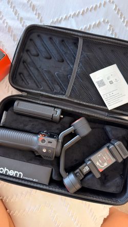 Hohem 3-Axis Gimbal Stabilizer with Case