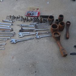 Asst sockets and wrenches selling have more tools