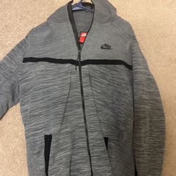  Nike Flynit Tech Fleece 