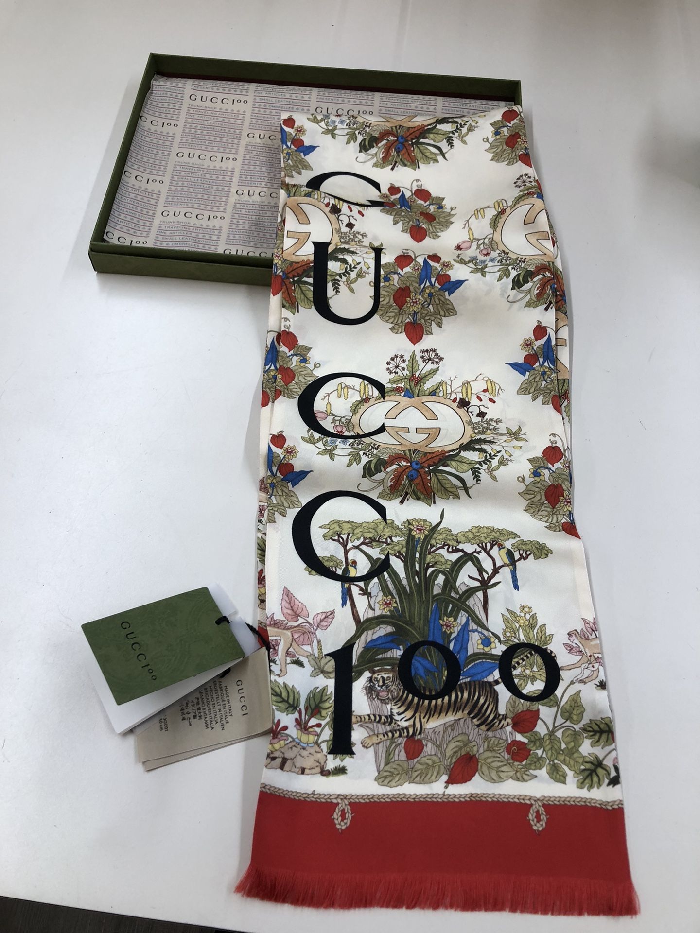 limited edition Floral and Tiger Motif long Silk Scarf Gucci 100 Anniversary