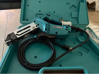 Makita Auto Feed Screwdriver