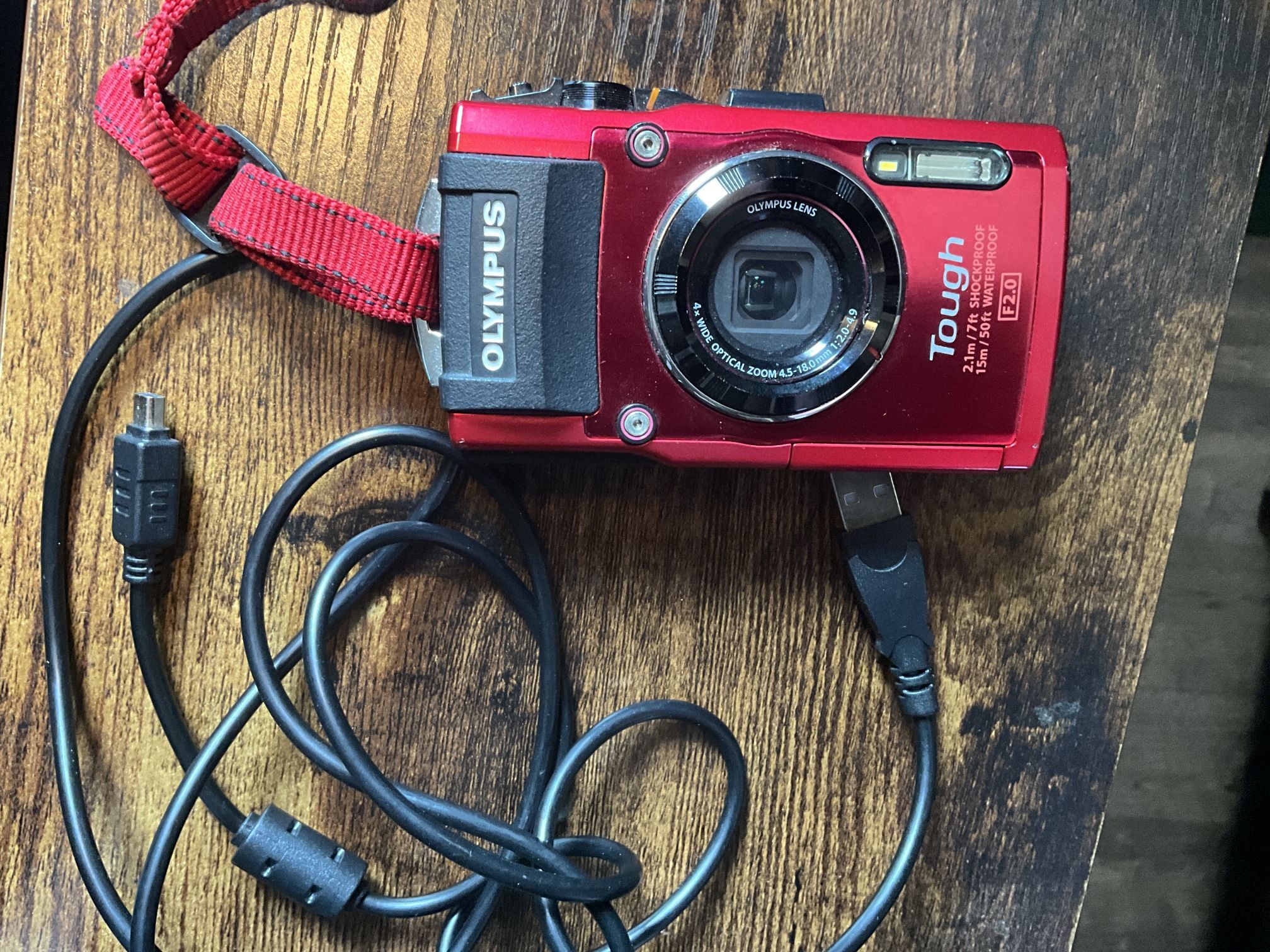 Olympus Tough TG-4 Underwater Camera
