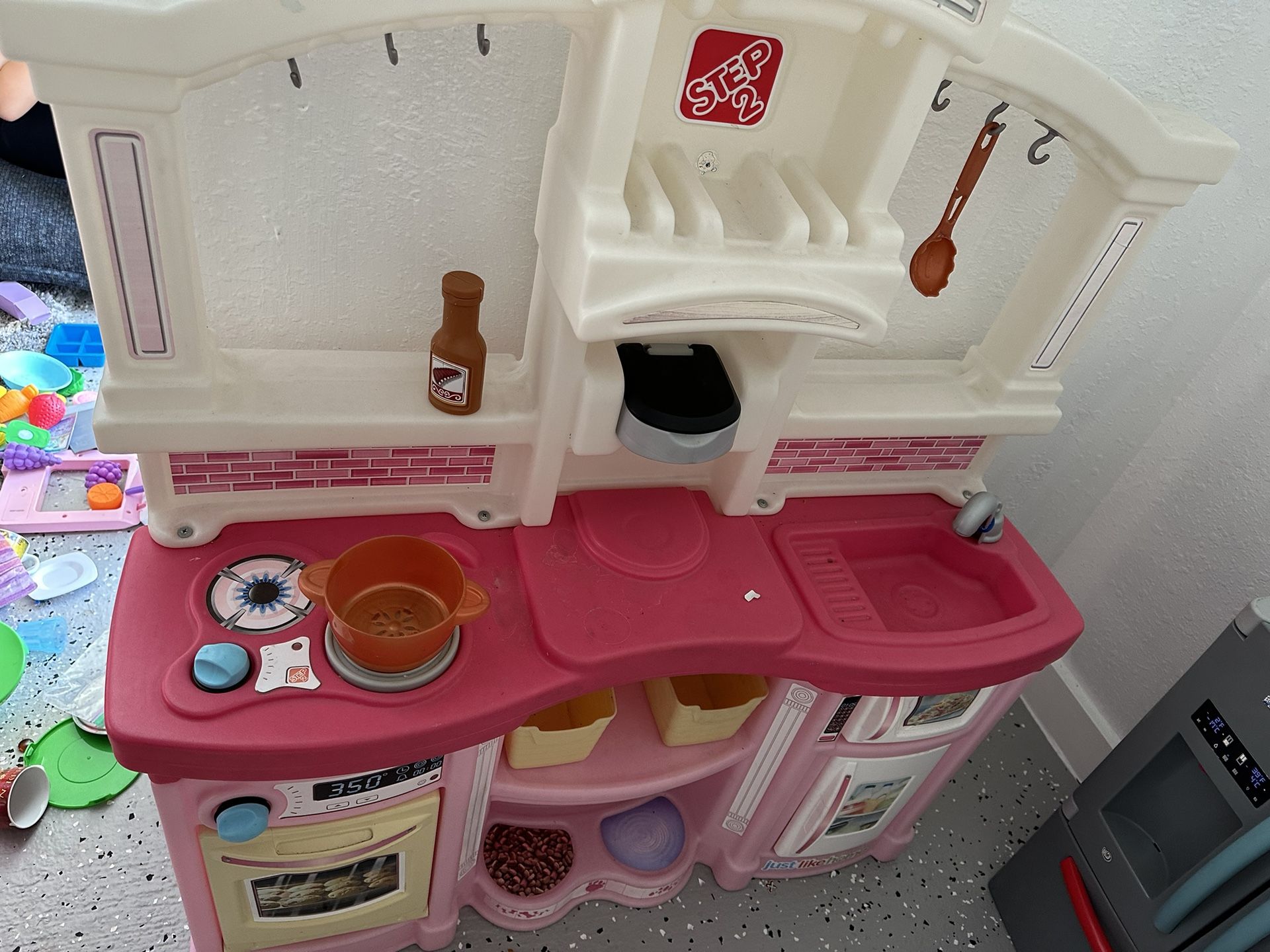 Kids Play Kitchen