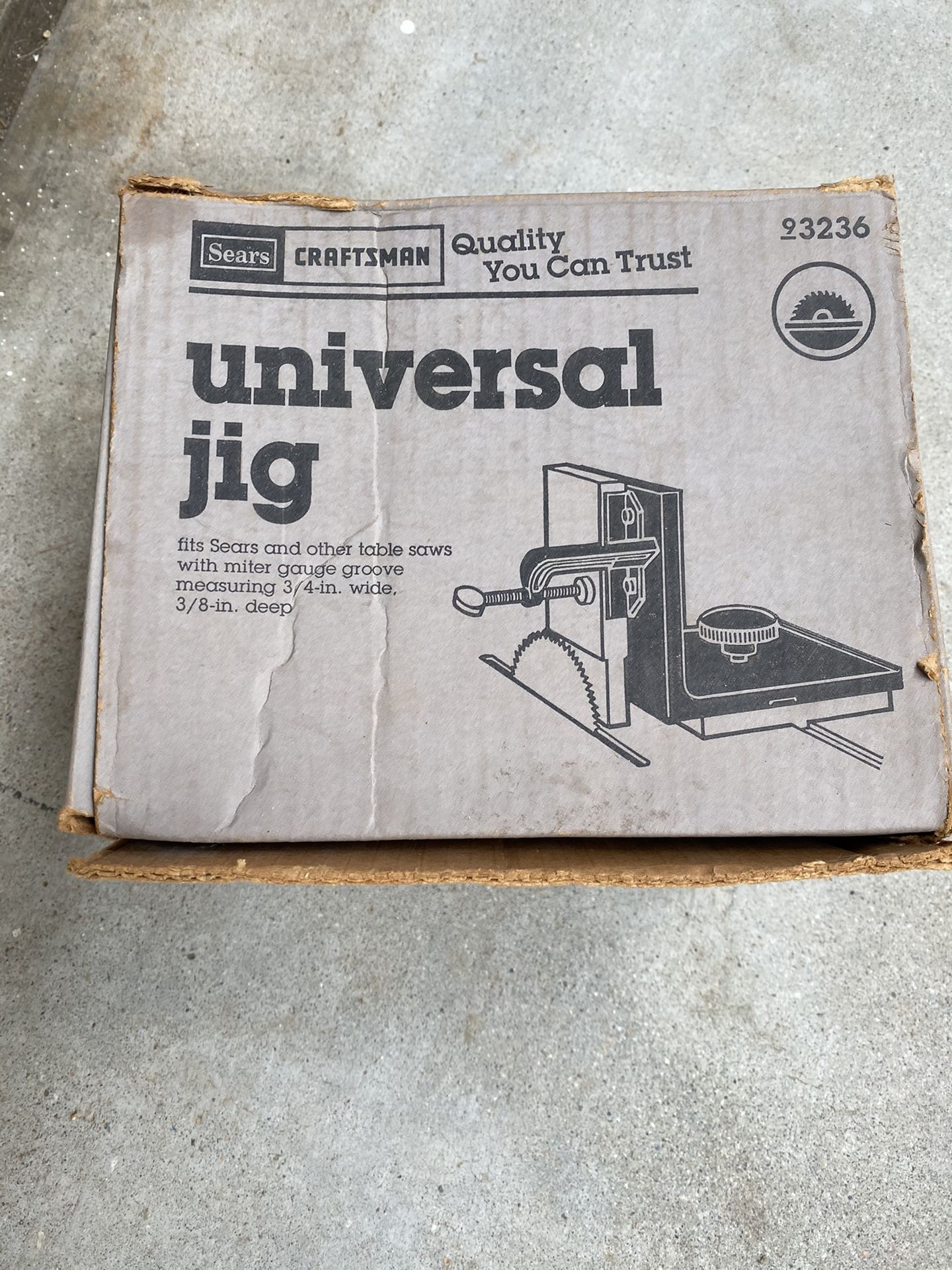 Universal Jig for table saw