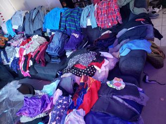 50 Libras De Ropa Todo Por $250