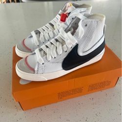 Nike Blazer Mid ‘77 Jumbo (8.5) BRAND NEW