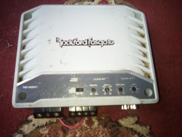 Rockford Fosgate Amp