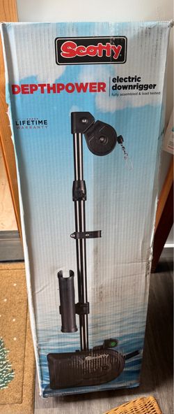 Scotty electric downrigger & swivel mount