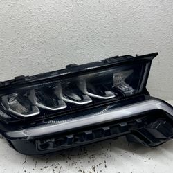 2021 2022 2023 KIA SORENTO RIGHT PASSENGER SIDE REFLECTOR LED HEADLIGHT OEM.