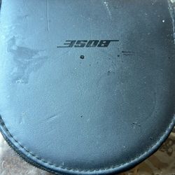 Audífonos BOSÉ Good Condition  $50 Obo