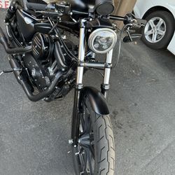 2022 Harley Davidson Iron 883 XLN
