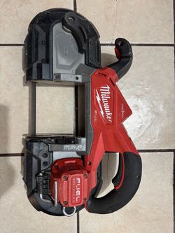 Milwaukee band saw m18