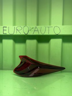 2017 2018 2019 2020 2021 2022 TOYOTA PRIUS PRIME RIGHT PASSENGER SIDE TAIL LIGHT OEM