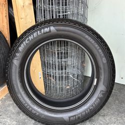 1 Used Tire Michelin Latitude Tour 225/65R17. Almost 90% tread. 