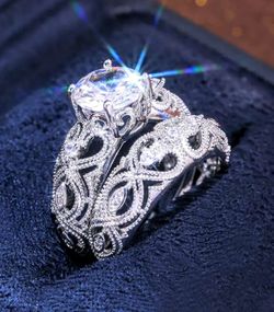 BRAND NEW IN PACKAGE LADIES WHITE SAPPHIRE IN CRYSTAL OVERLAY SILVER WEDDING RINGS - SZ 9 